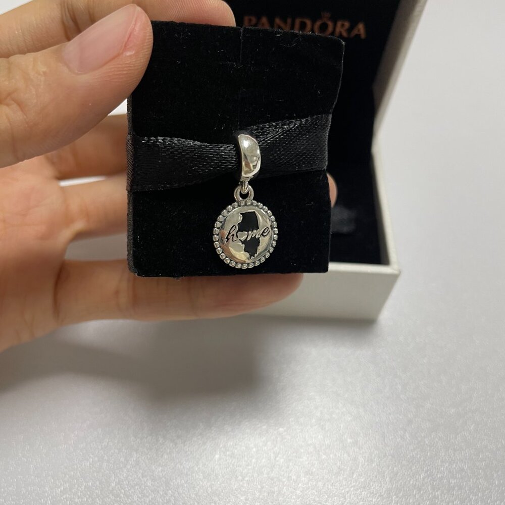 Pandora Chicago map Exclusive Dangle charm